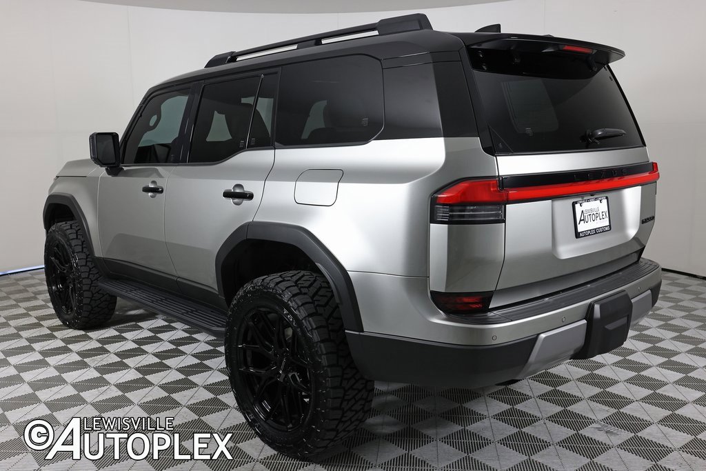 Used 2025 Lexus GX 550 image 8