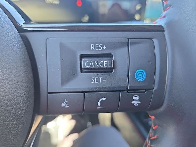 Certified 2025 Nissan Kicks SR w/ Illumination Package AWD/4WD image 16