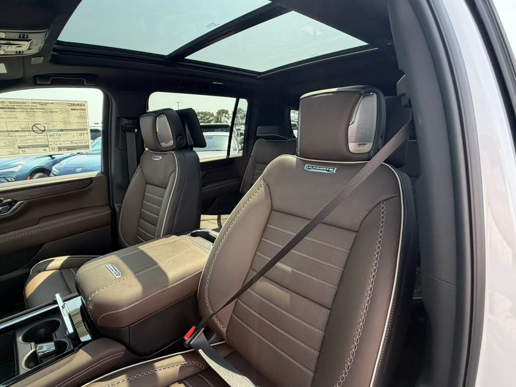 New 2026 GMC Yukon XL Denali Ultimate AWD/4WD image 35