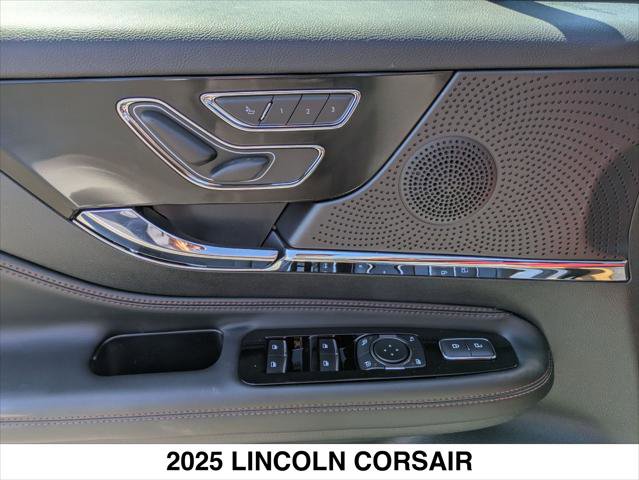 New 2025 Lincoln Corsair Reserve w/ Jet Appearance Package image 7