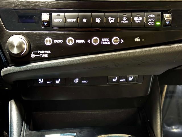 Used 2023 Lexus ES 250 w/ Premium Package image 24