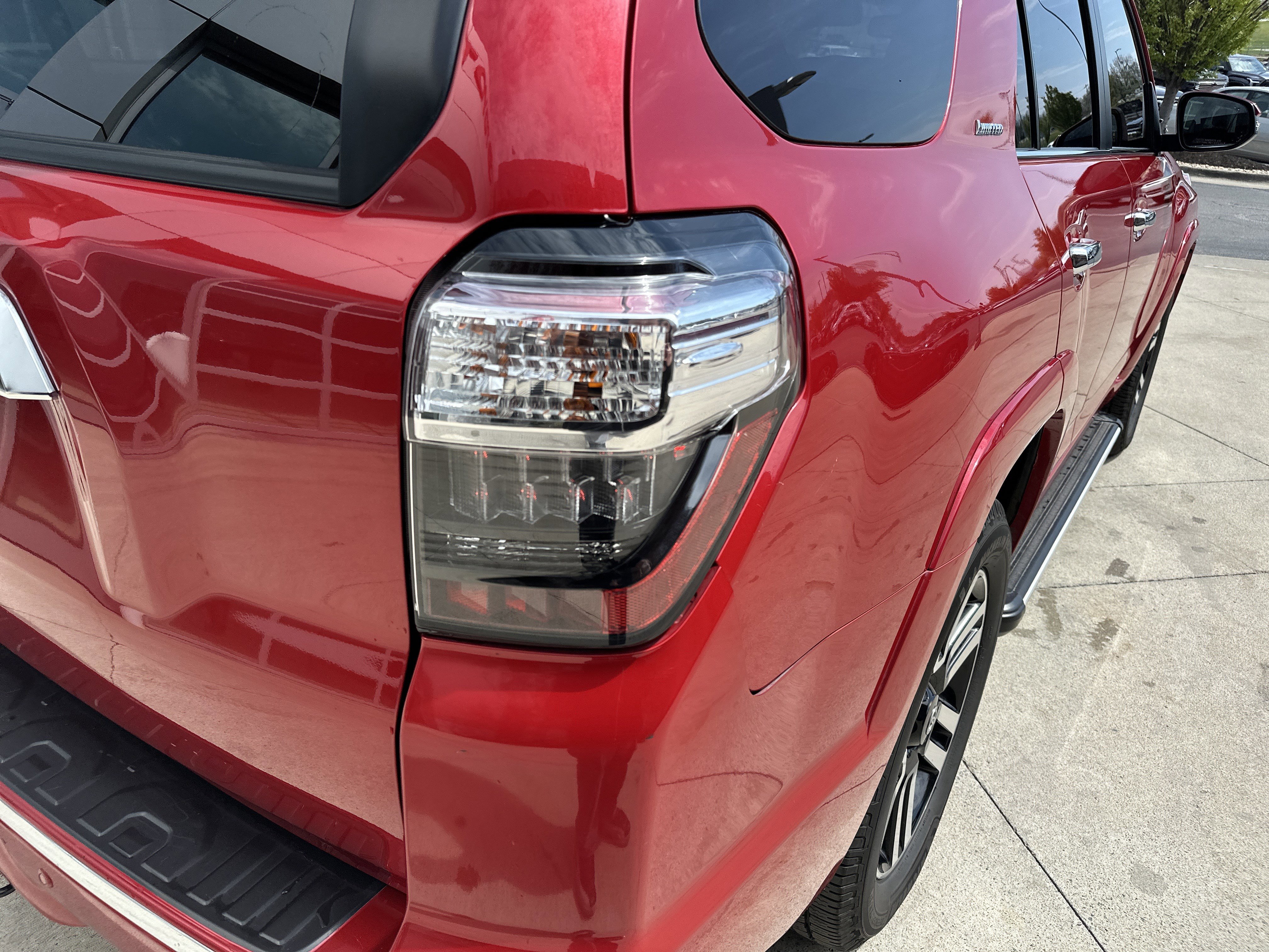Used 2019 Toyota 4Runner Limited image 18