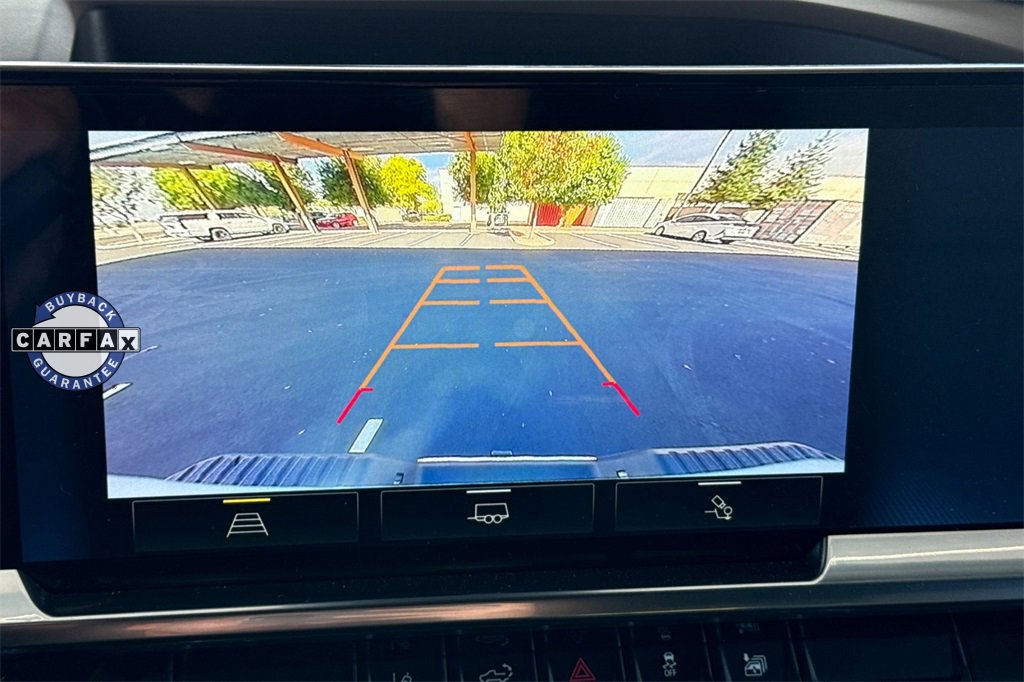Used 2024 Chevrolet Silverado 2500 LT w/ Convenience Package image 27