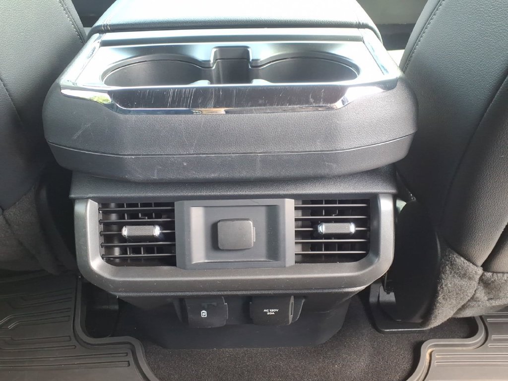 Used 2024 Ford F150 Lariat AWD/4WD image 17
