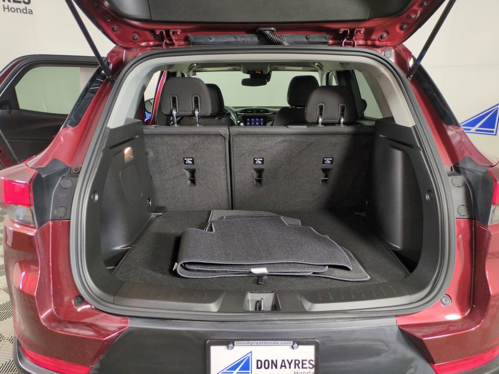 Used 2022 Chevrolet TrailBlazer LT w/ Convenience Package FWD image 24