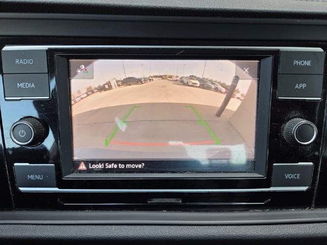Used 2023 Volkswagen Jetta SE FWD image 20