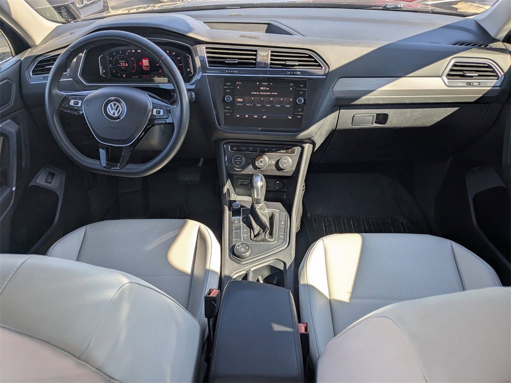Used 2020 Volkswagen Tiguan SEL image 16