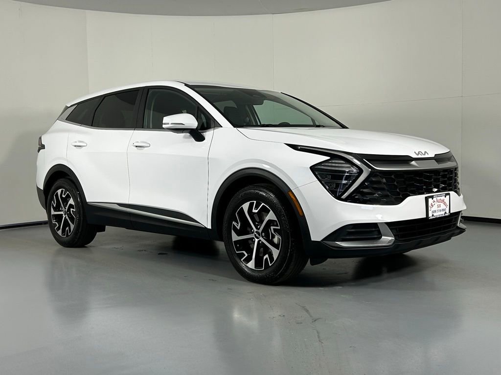 Used 2024 Kia Sportage EX image 1