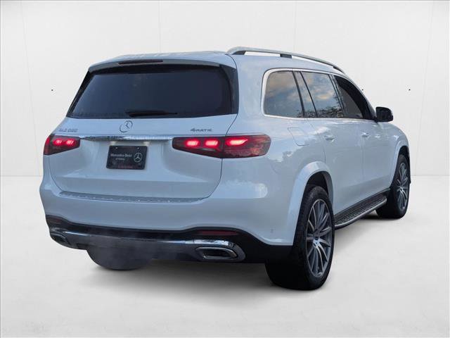 New 2026 Mercedes-Benz GLS 580 4MATIC image 2