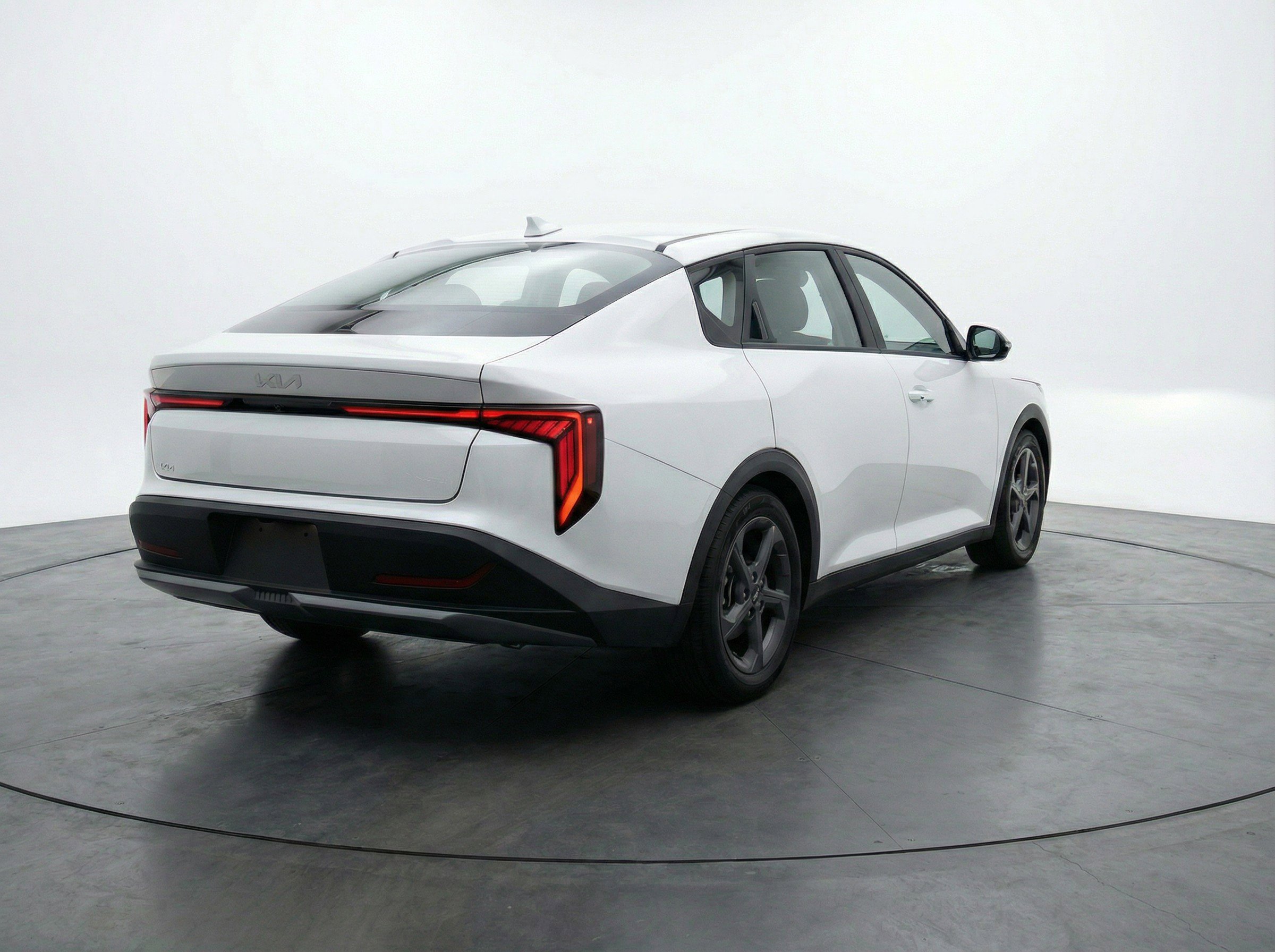 Used 2025 Kia K4 FWD image 9