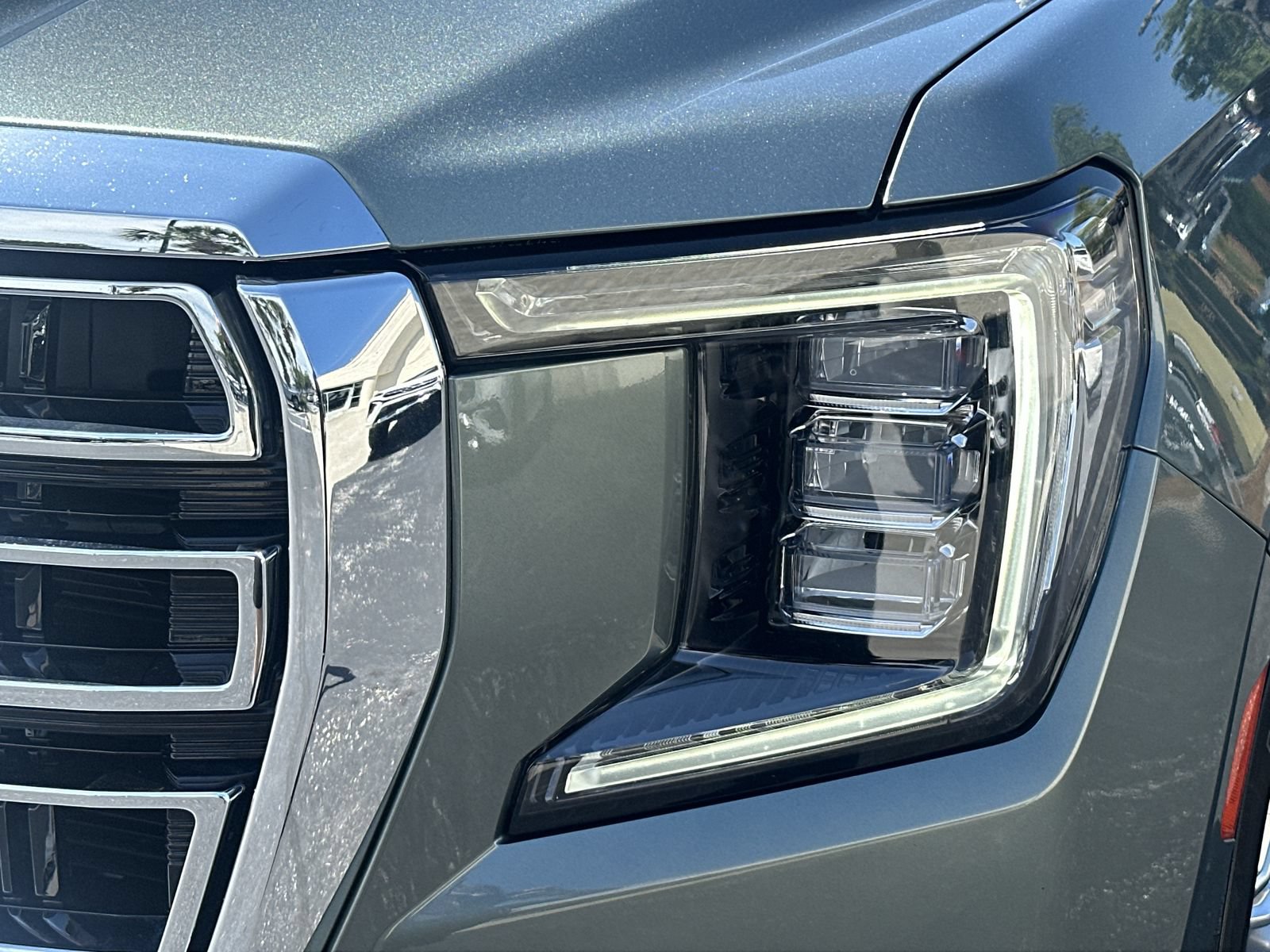 Used 2024 GMC Yukon XL SLT RWD image 11