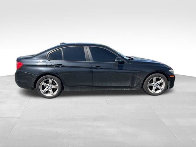Used 2013 BMW 328i xDrive Sedan AWD/4WD image 8