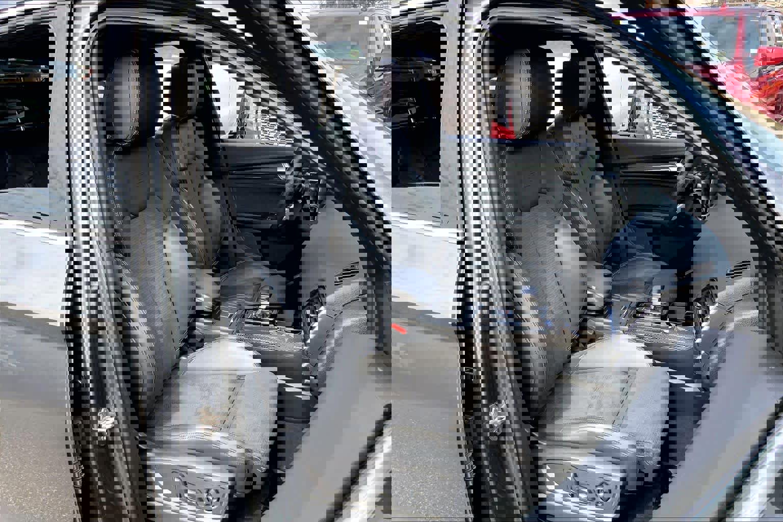 Used 2022 Audi SQ5 Premium w/ Convenience Package image 8