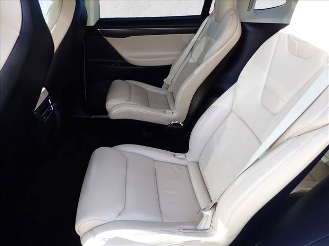 Used 2017 Tesla Model X 75D AWD/4WD image 10