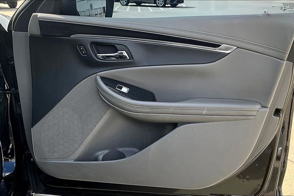 Used 2018 Chevrolet Impala LT image 23