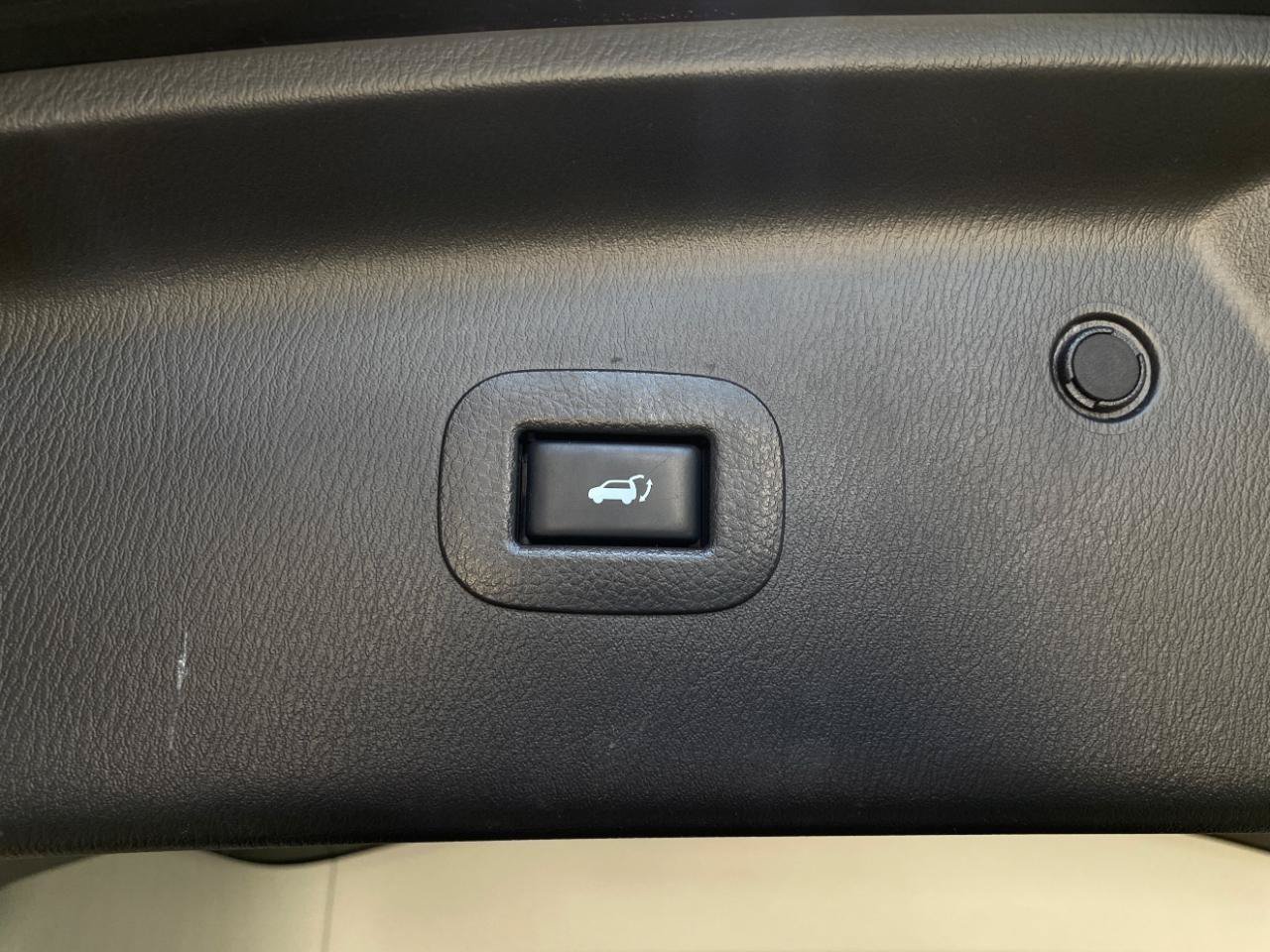 Used 2019 INFINITI QX80 Luxe AWD/4WD image 27