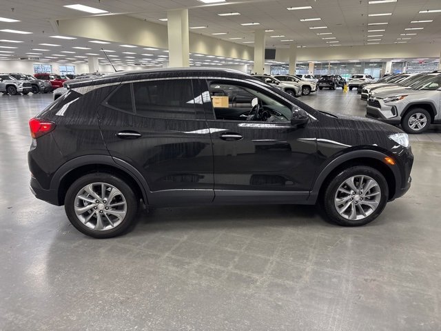 Used 2023 Buick Encore GX Essence w/ Experience Buick Package image 8