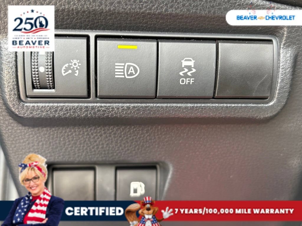 Used 2024 Toyota Corolla Cross AWD Hybrid w/ Moonroof Package image 32