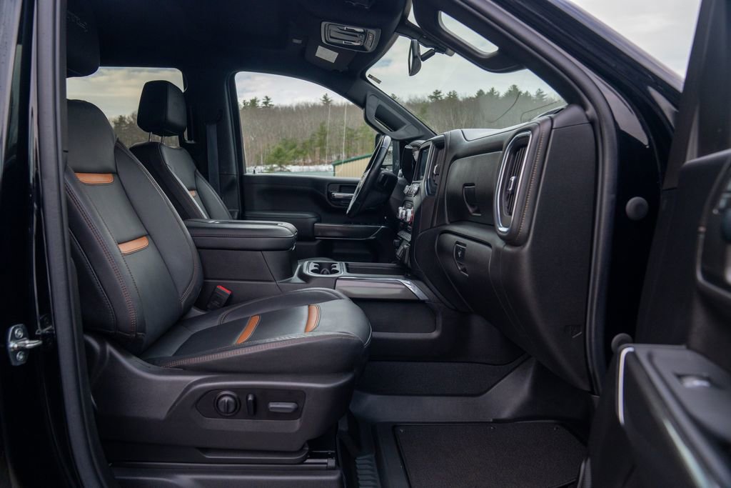 Used 2022 GMC Sierra 2500 AT4 w/ Gooseneck/5TH Wheel Package image 12