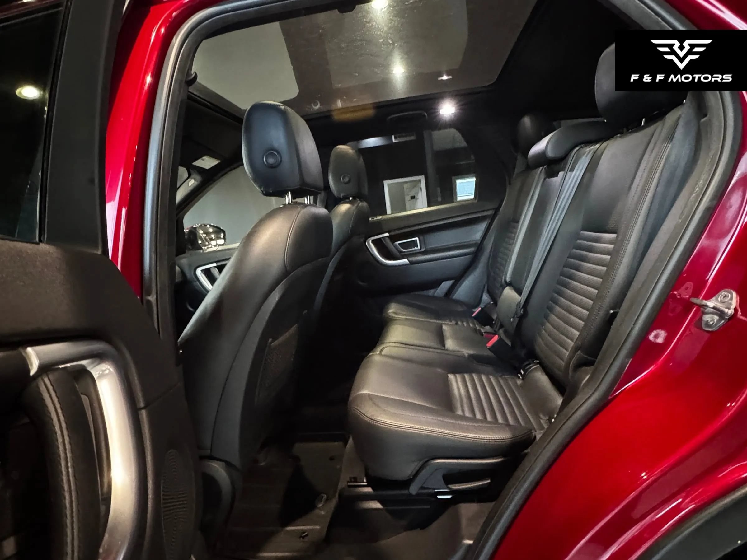 Used 2015 Land Rover Discovery Sport HSE Luxury AWD/4WD image 23