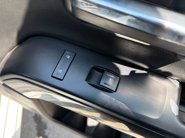 Used 2015 GMC Sierra 1500 SLE w/ All-Terrain Package AWD/4WD image 22