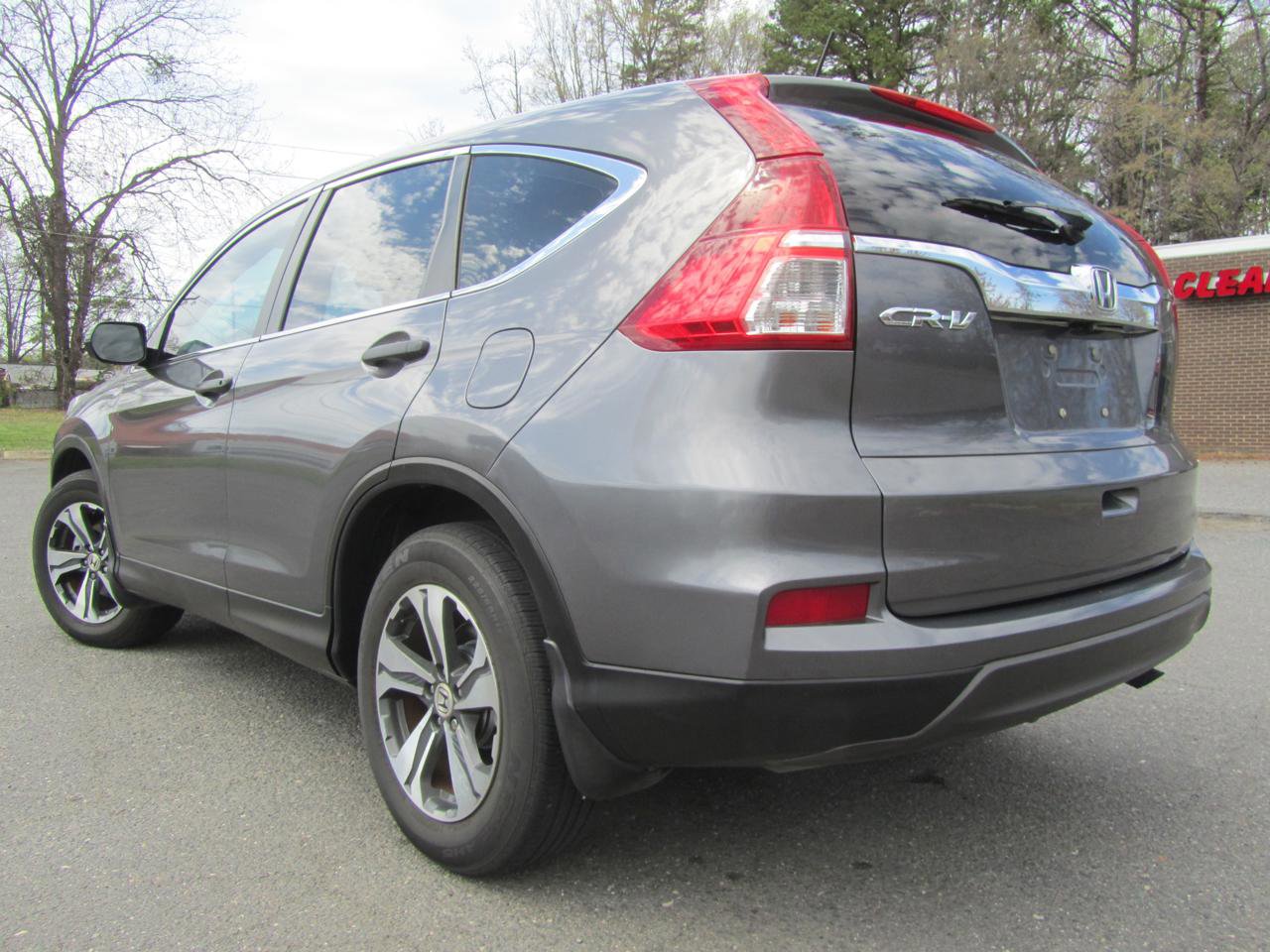 Used 2016 Honda CR-V LX image 8