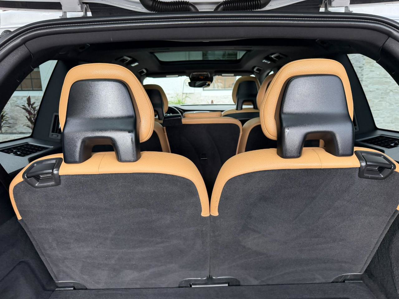 Used 2018 Volvo XC90 T6 Momentum w/ Convenience Package AWD/4WD image 46