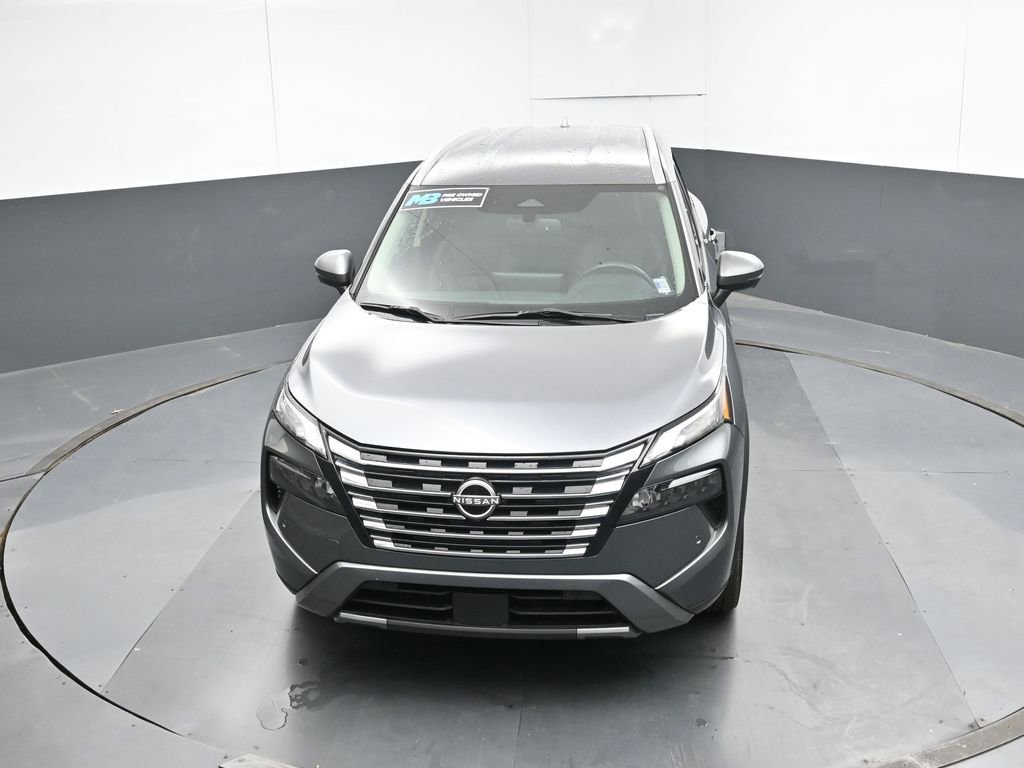 Used 2024 Nissan Rogue SL AWD/4WD image 45