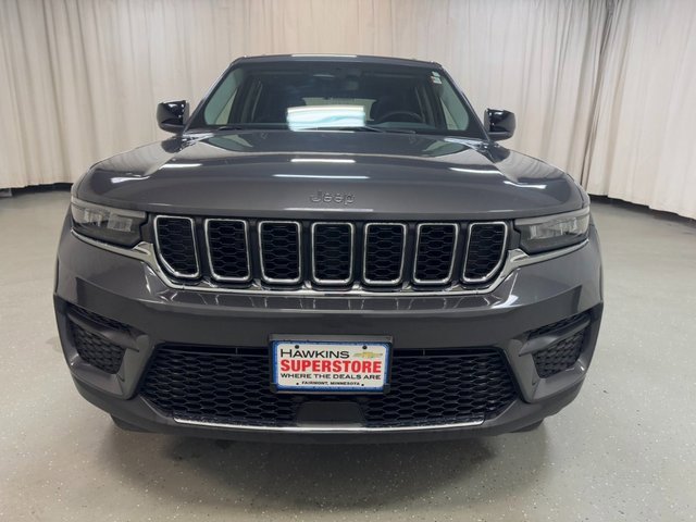 Used 2023 Jeep Grand Cherokee Laredo w/ Luxury Tech Group I image 10