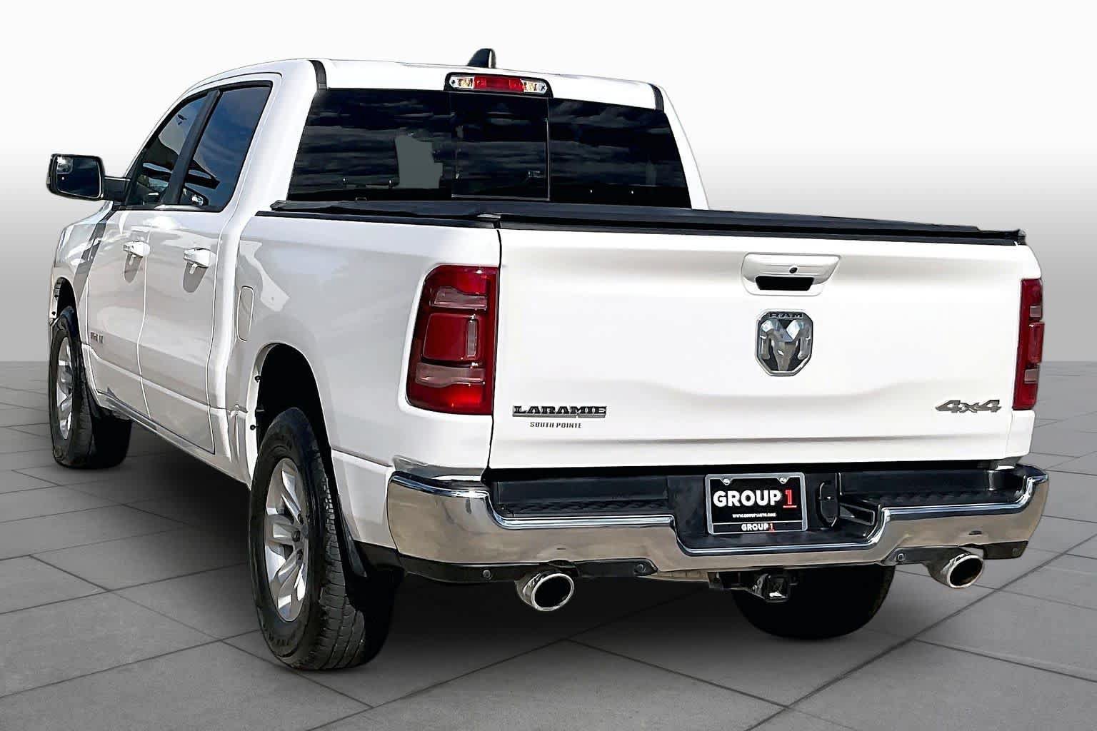 Used 2023 RAM 1500 Laramie AWD/4WD image 12