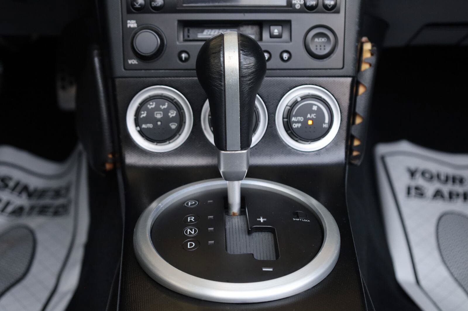 Used 2004 Nissan 350Z Touring RWD image 37
