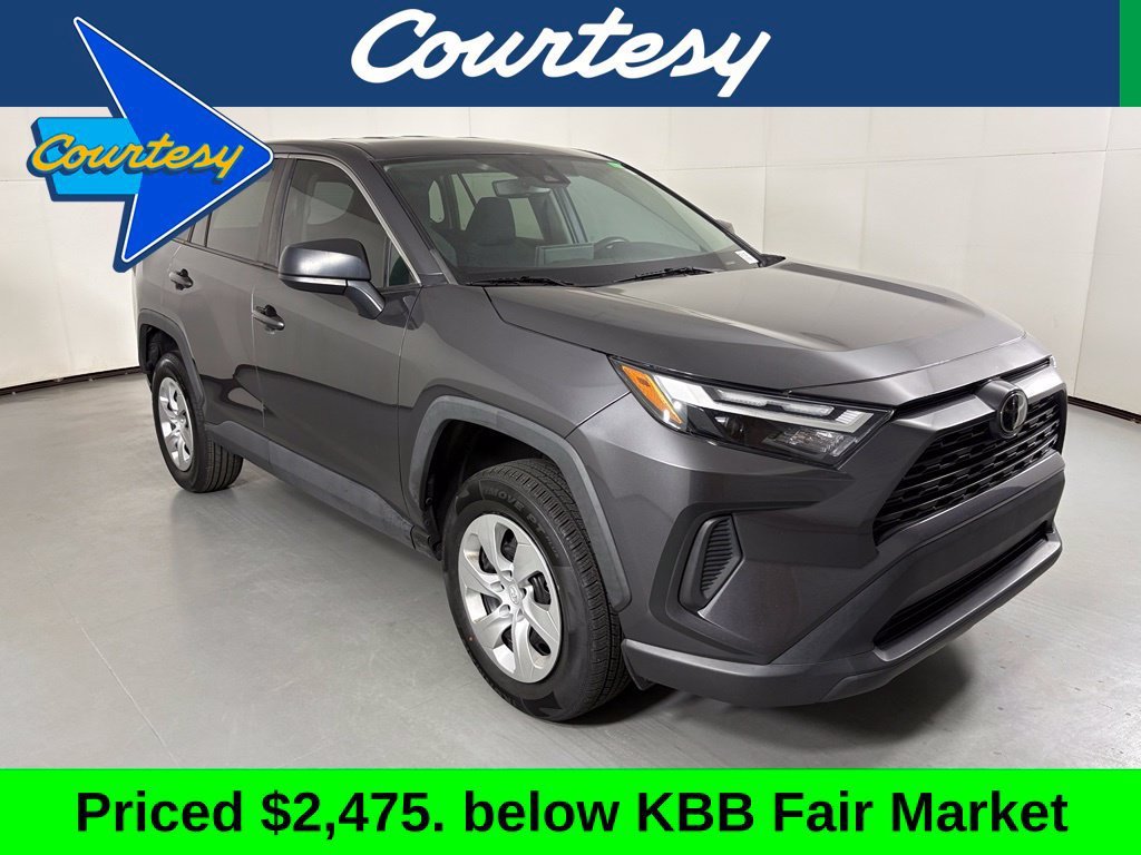 Used 2024 Toyota RAV4 LE FWD image 1