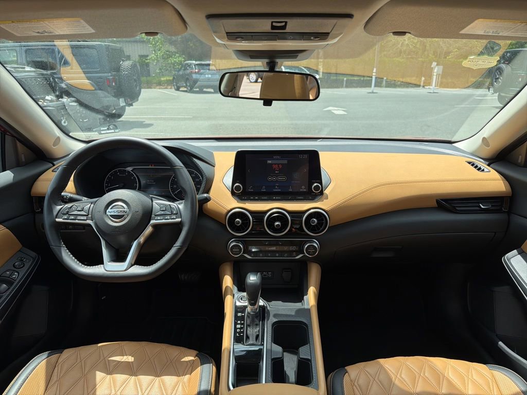 Used 2021 Nissan Sentra SV w/ SV Premium Package FWD image 8