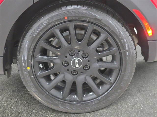 Used 2021 MINI Cooper 4-Door Hardtop w/ 6.5" Touchscreen Package image 32