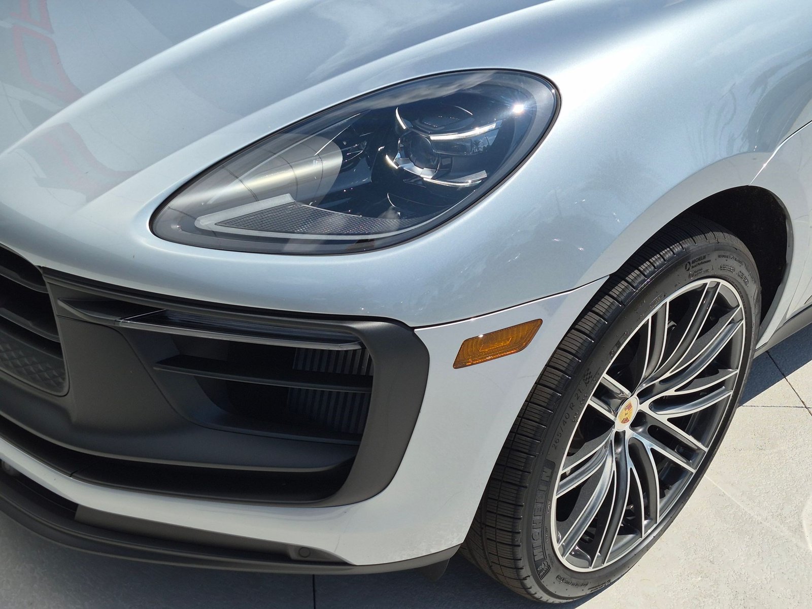 Certified 2026 Porsche Macan GTS AWD/4WD image 11