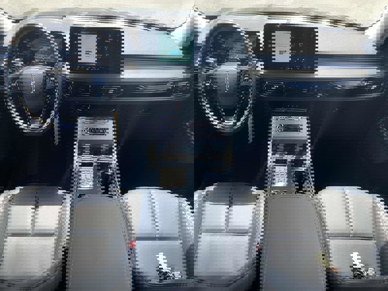 New 2025 Lincoln Aviator 2WD w/ Jet Appearance Package image 18