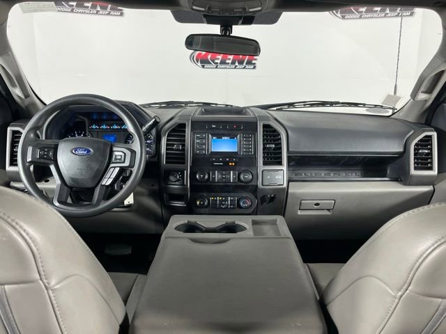 Used 2022 Ford F250 XL w/ Snow Plow/Camper Package image 12