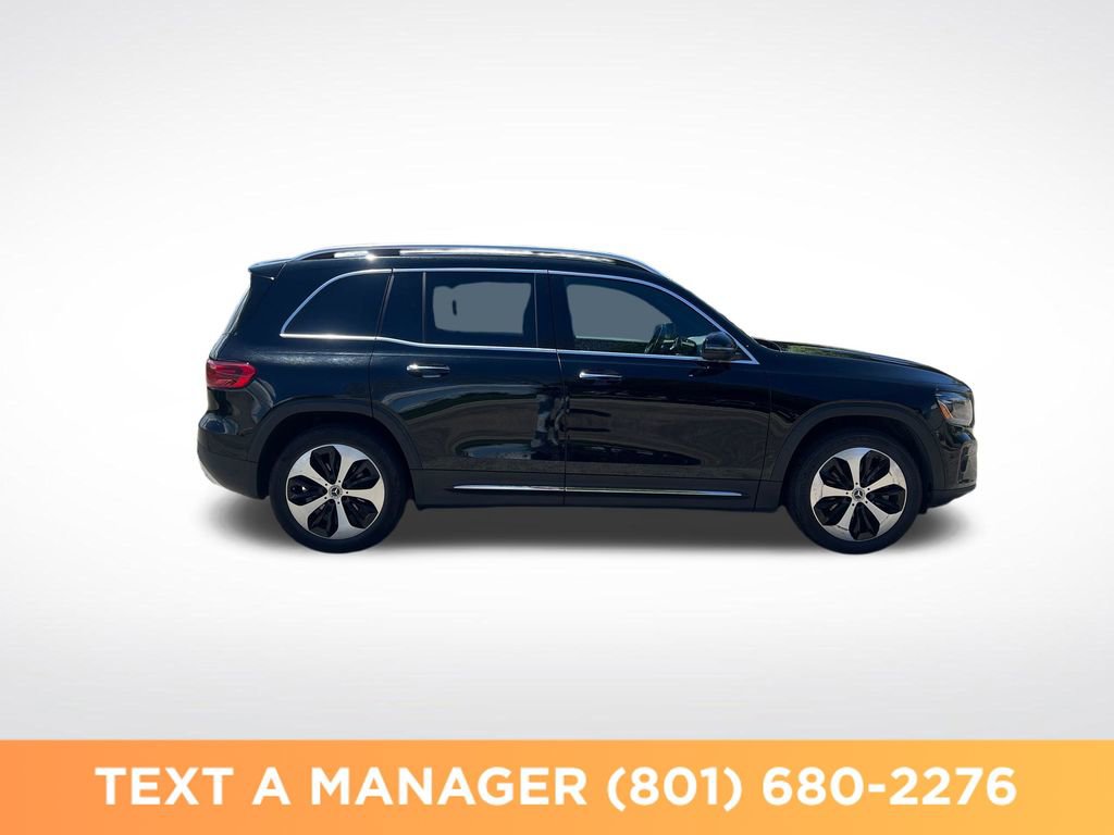 Used 2025 Mercedes-Benz GLB 250 4MATIC image 6