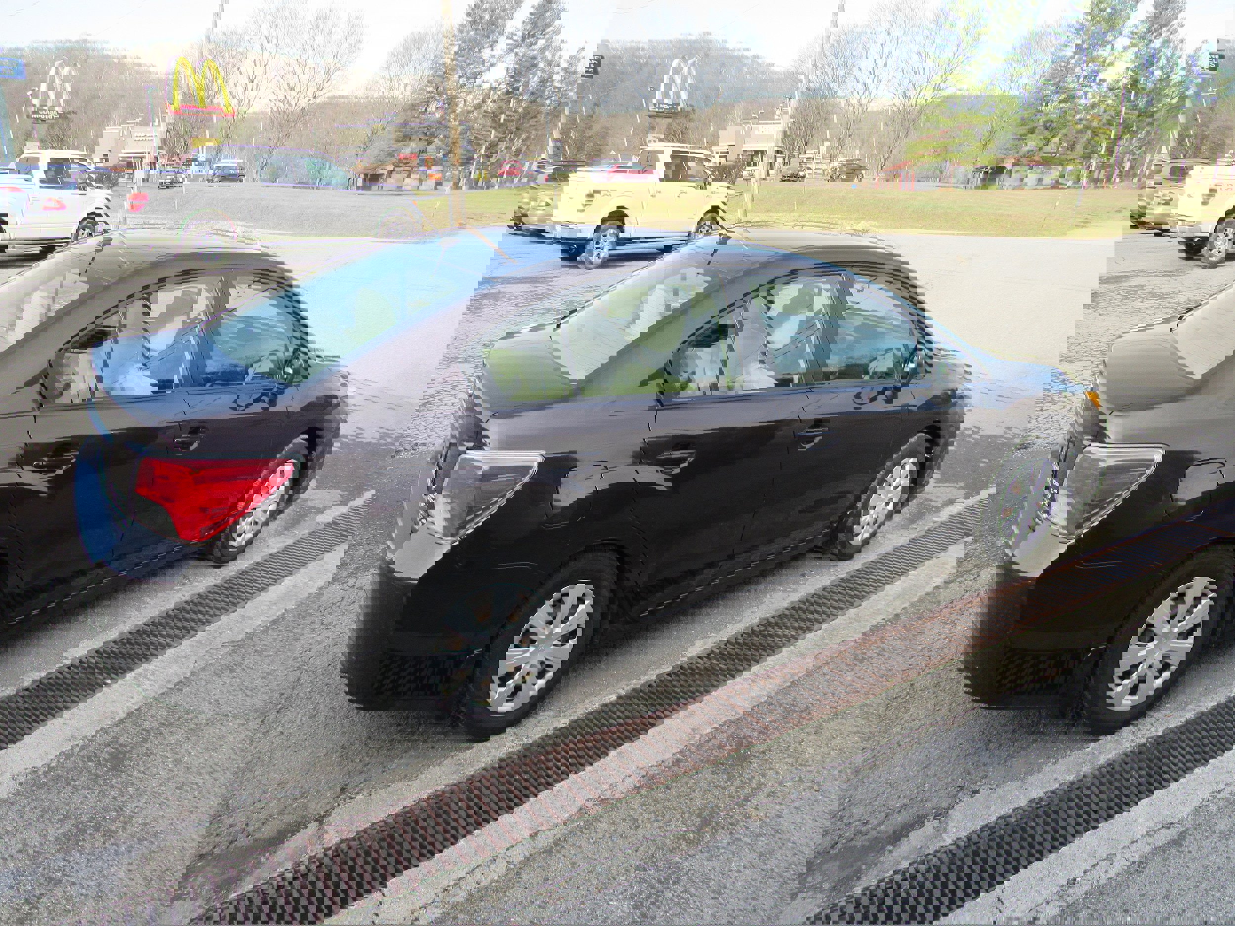 Used 2013 Subaru Impreza 2.0i image 6