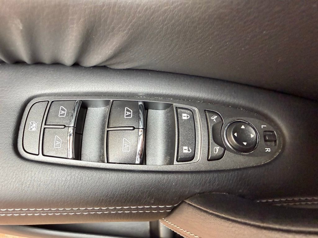 Used 2020 Nissan Armada Platinum w/ Captain's Chairs Package image 25