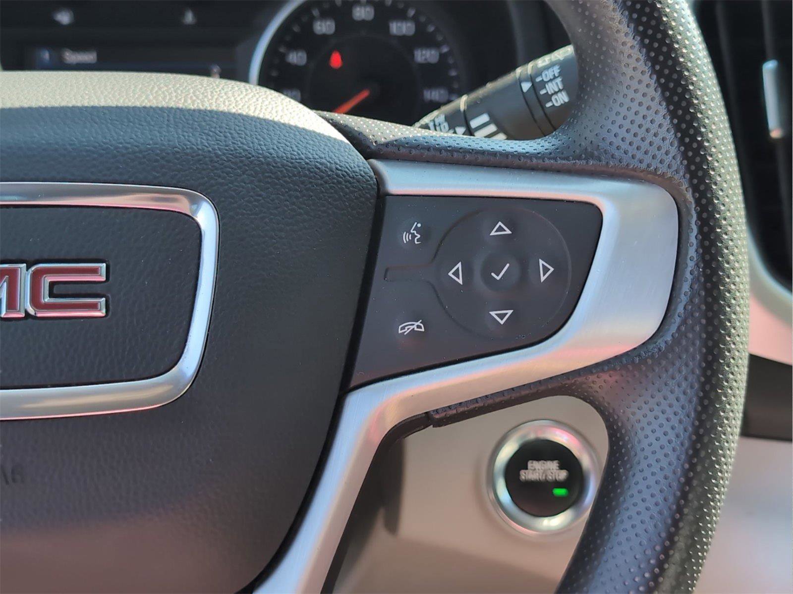 Used 2022 GMC Terrain SLE w/ Driver Convenience Package FWD image 27