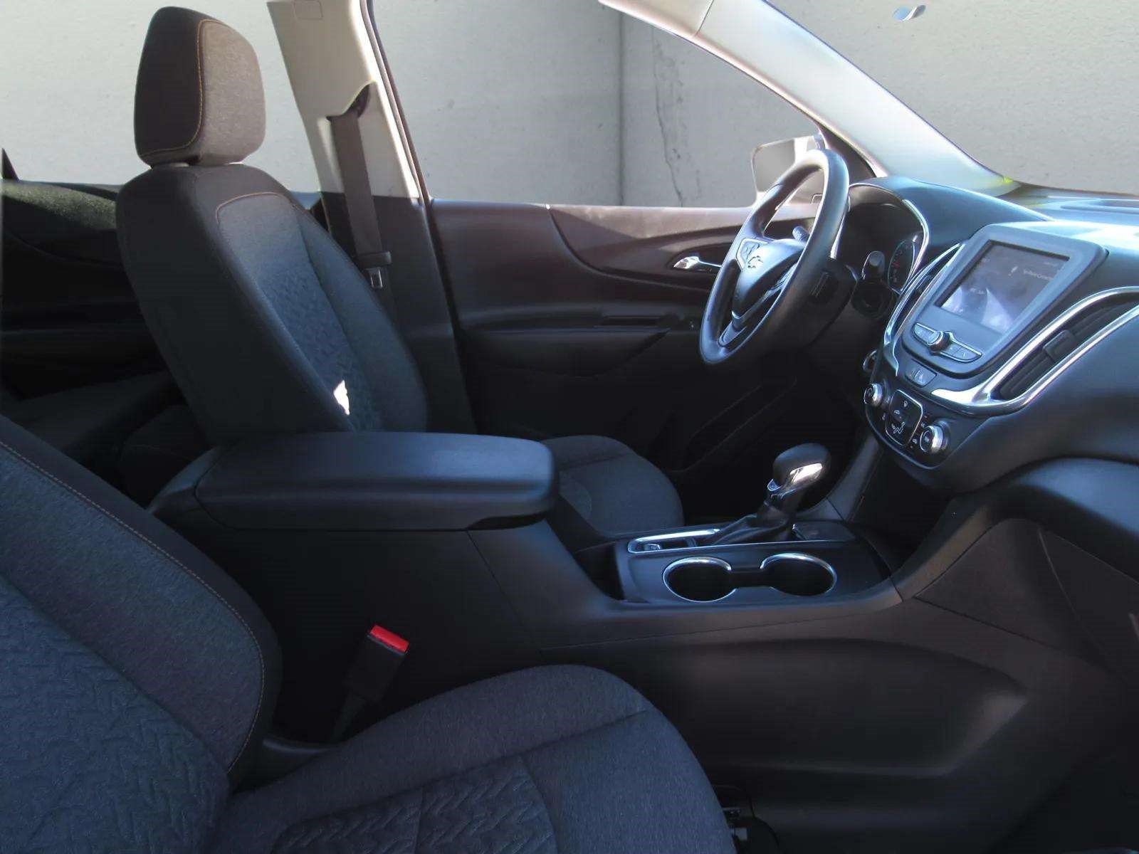 Used 2023 Chevrolet Equinox LT FWD image 8