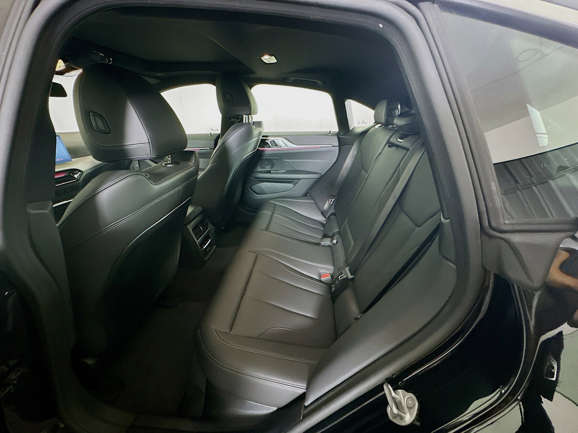 Used 2025 BMW i4 eDrive40 image 30