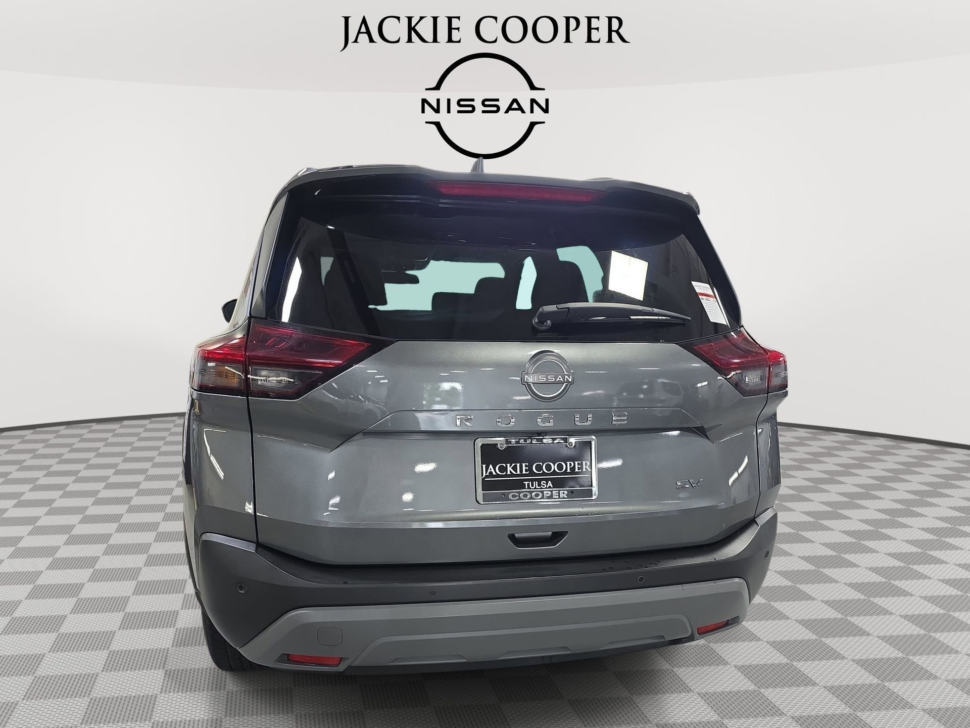 Used 2023 Nissan Rogue SV FWD image 6
