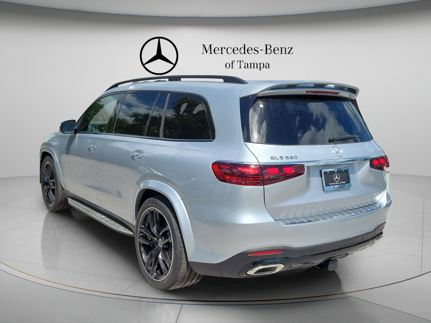 New 2026 Mercedes-Benz GLS 580 4MATIC image 2