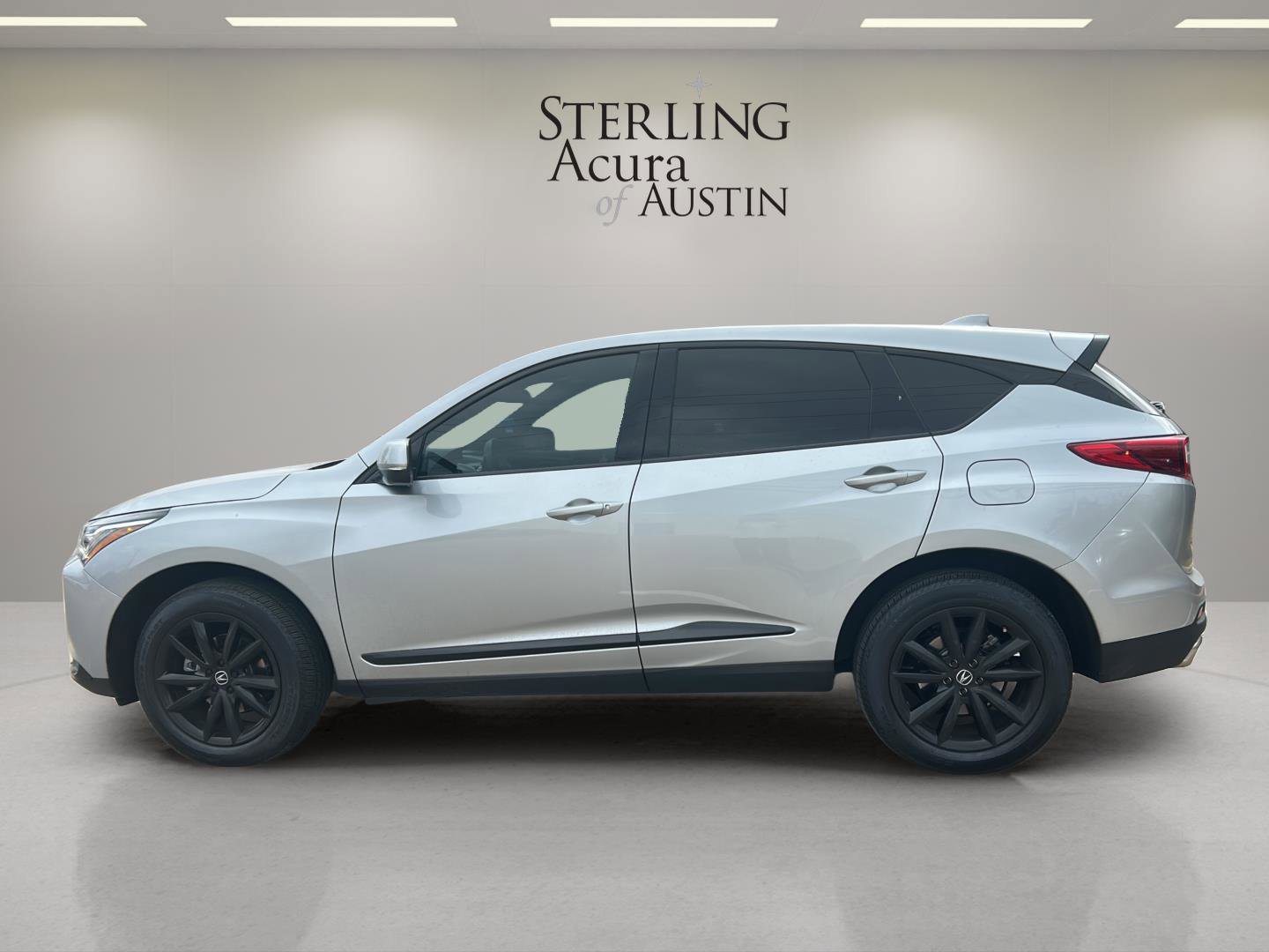 Certified 2025 Acura RDX SH-AWD image 8