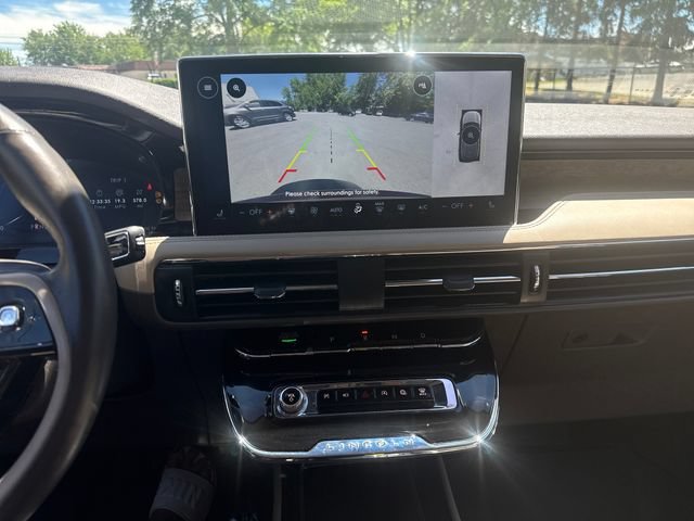 Certified 2023 Lincoln Corsair Reserve w/ Equipment Group 201A AWD/4WD image 18