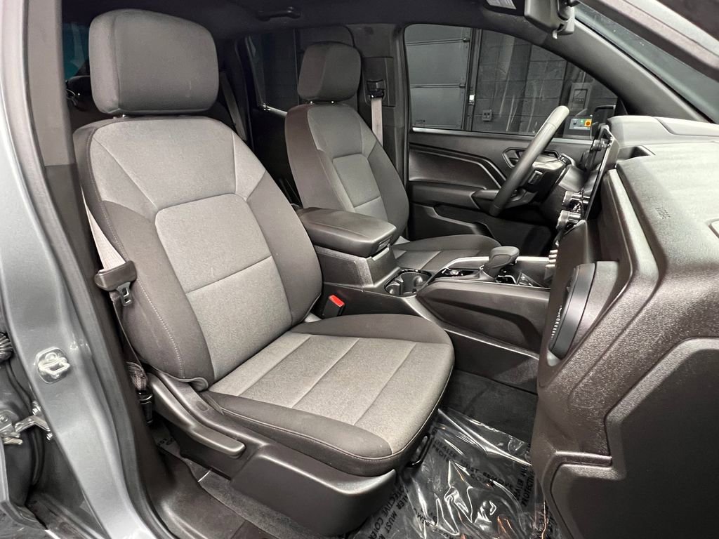Used 2025 Chevrolet Colorado Trail Boss image 7