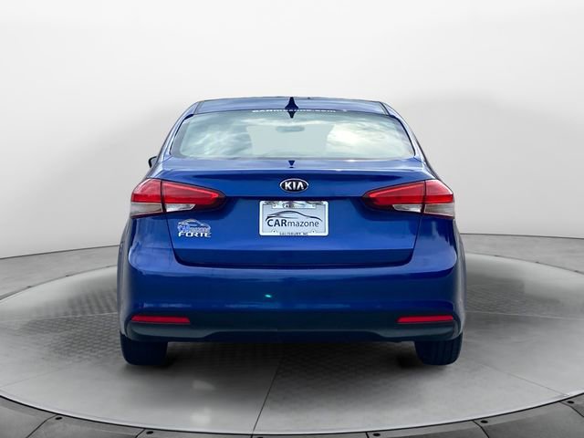 Used 2017 Kia Forte LX image 4