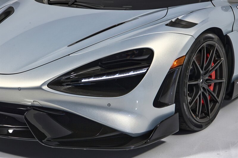 Used 2022 McLaren 765LT RWD image 42